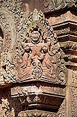 Banteay Srei temple - corner stone decoration 